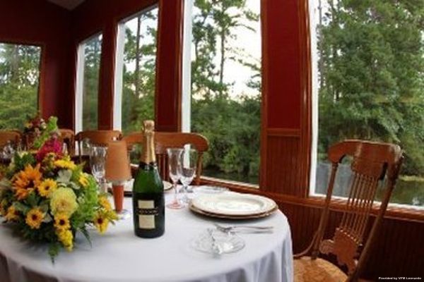 Hotel The Retreat at Artesian Lakes (Romayor)